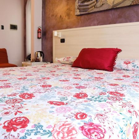 Mi Casa Affittacamere Озио Сото Екстериор снимка